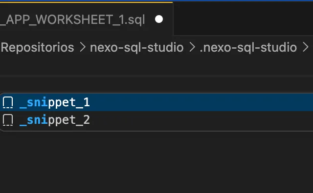 Snippet manager showing connection-bound SQL snippets with aliases, folders, and keyboard support.