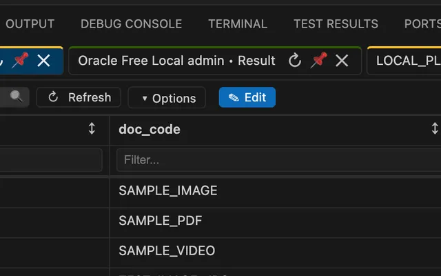 SQL worksheet with multiple result tabs and pinned Oracle query result tabs visible.